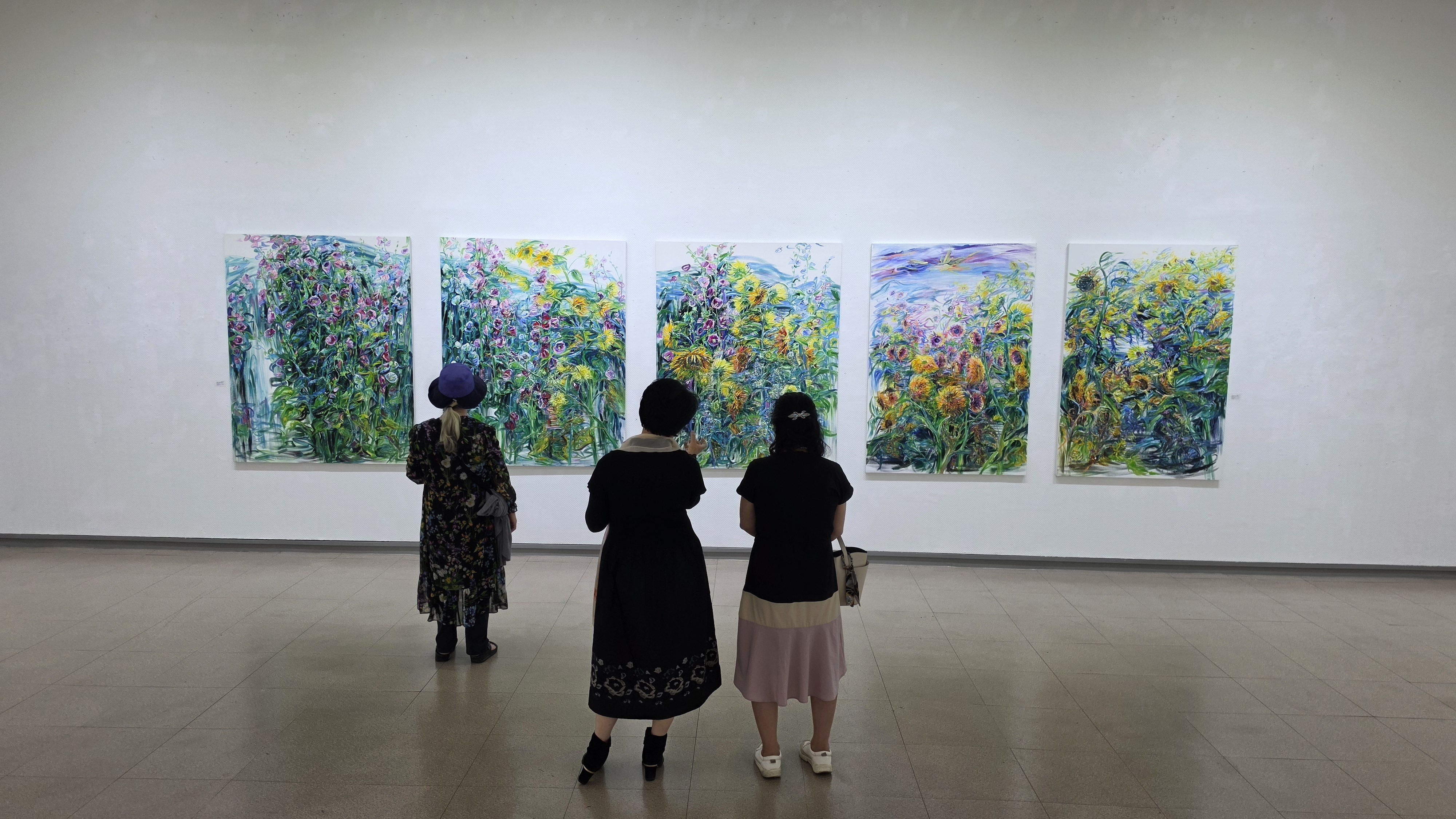 [58th Solo Exhibition on TV, Radio and Newspaper] - 사진을 클릭하시면 원본크기를 보실 수 있습니다.